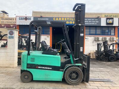 MITSUBISHI FB30K-PAC - máquina usada Carode