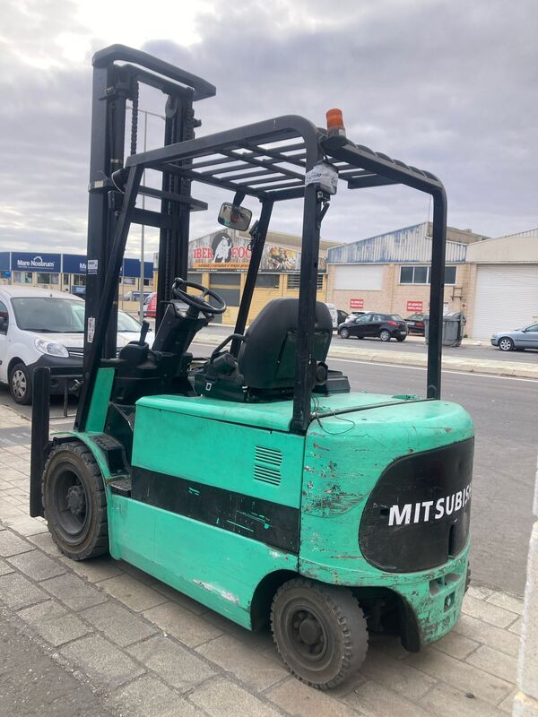 MITSUBISHI FB30K-PAC - máquina usada Carode