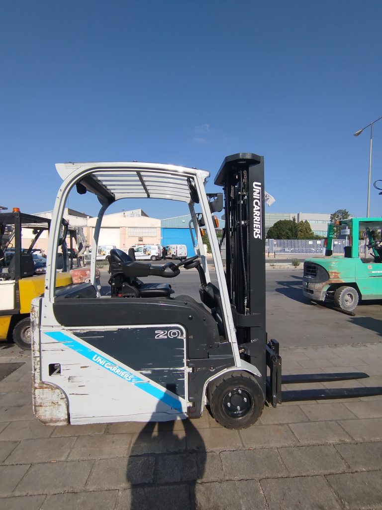 NISSAN-UNICARRIERS-2.0 - máquina usada Carode