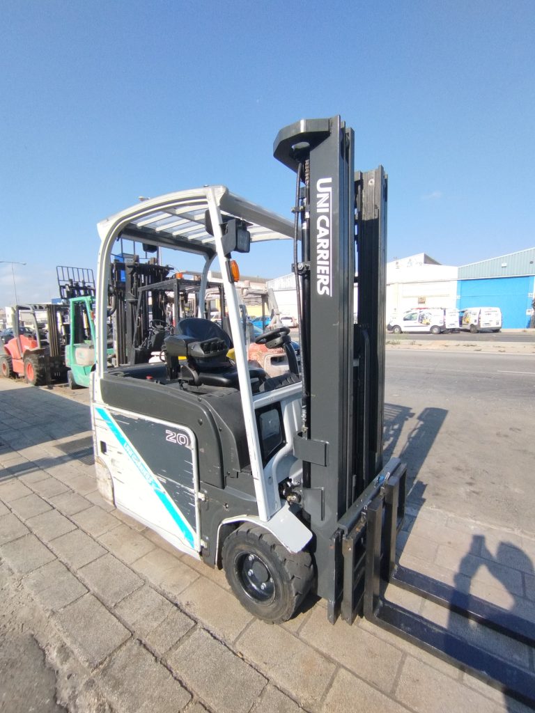 NISSAN-UNICARRIERS-2.0 - máquina usada Carode