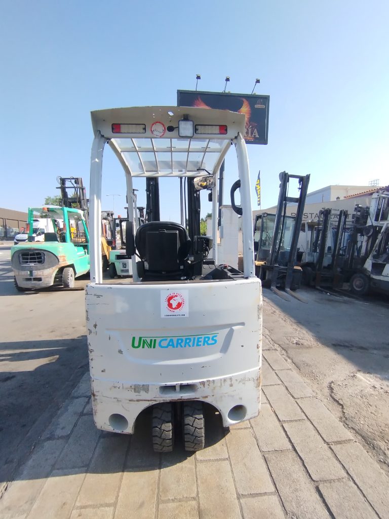 NISSAN-UNICARRIERS-2.0 - máquina usada Carode